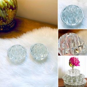 🦋2/$10 3/$15 4/$18 5/$20 Vintage Glass Flower Frogs